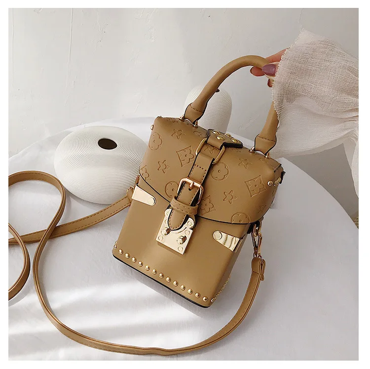 

Ladies Famous Brand Handbags Luxury Purses Classic Print Rivet Box Bags for Women