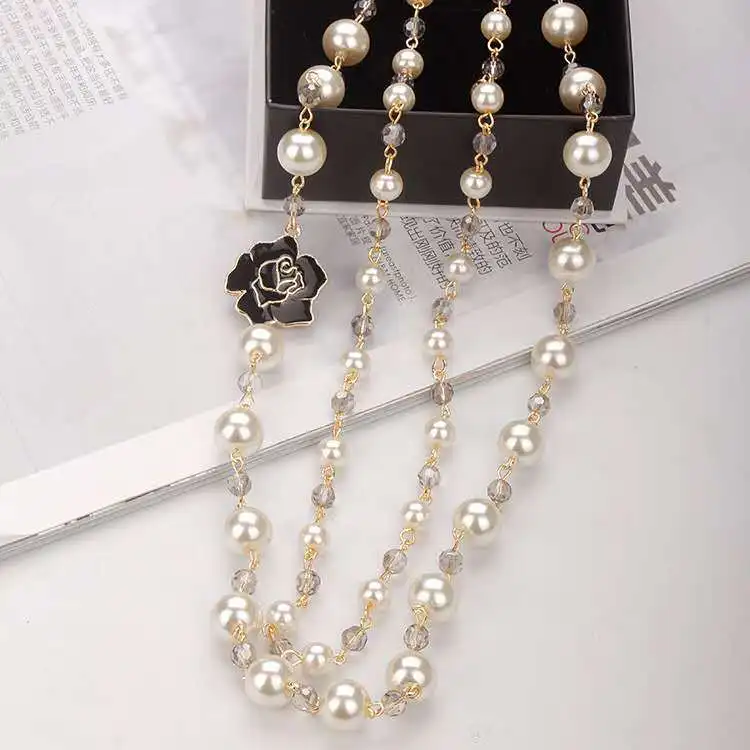 

DF008 Hot Selling Fashion Pearls Long Necklace Women Flower Long Pearls Necklace