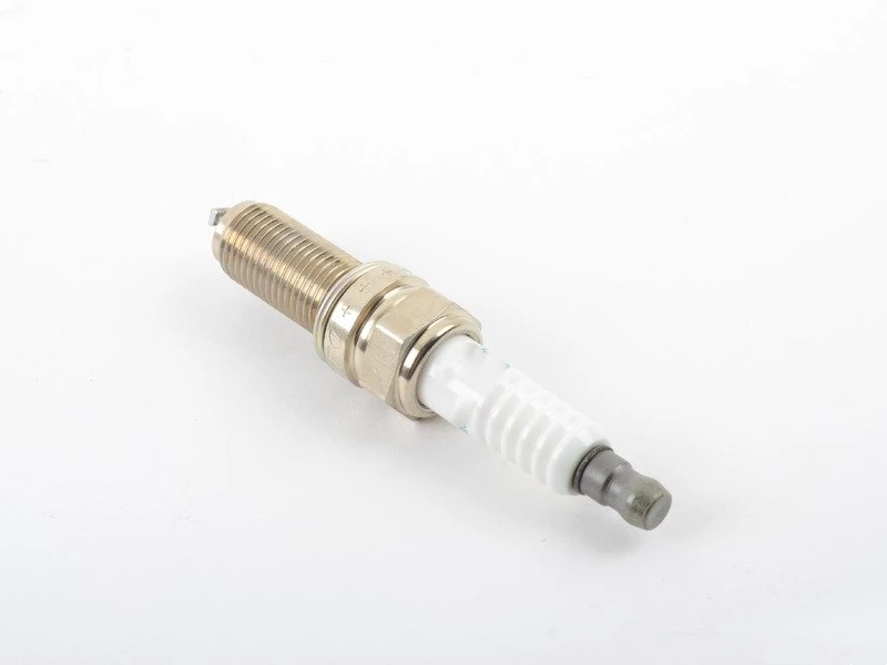 M273 M271 M272 Spark Plug For Mercedesbenz M274 W205 W212 W222 Spark