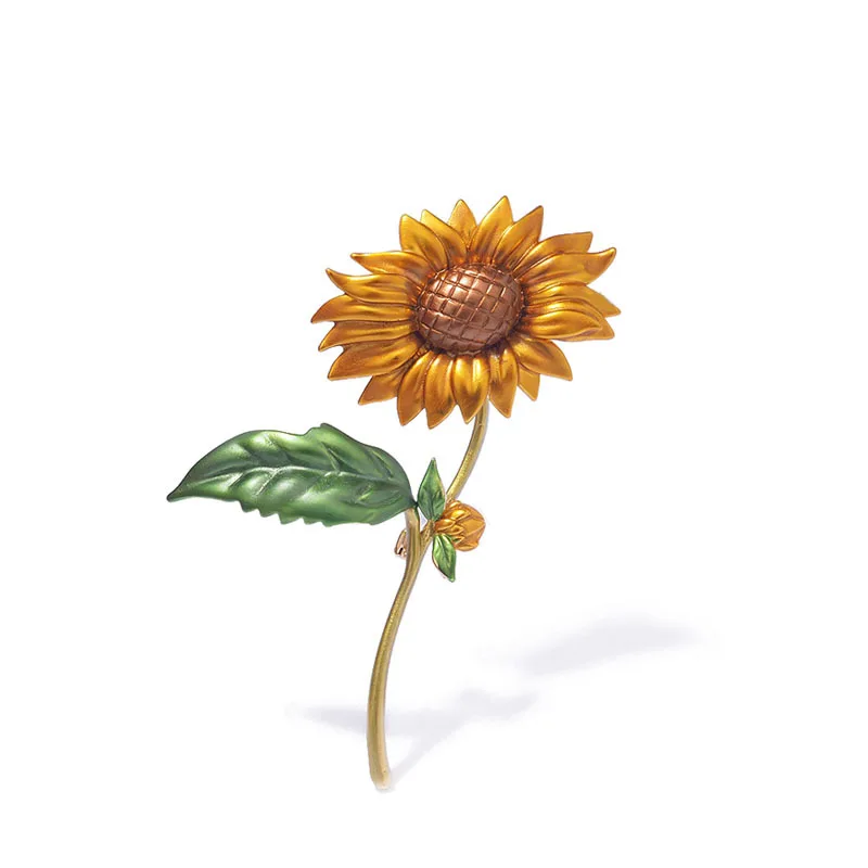 

Dainty 18k Gold Plated Sunflower Brooches Hot Sale Gold Floral Flower Brooch Women Ladies Jewelry