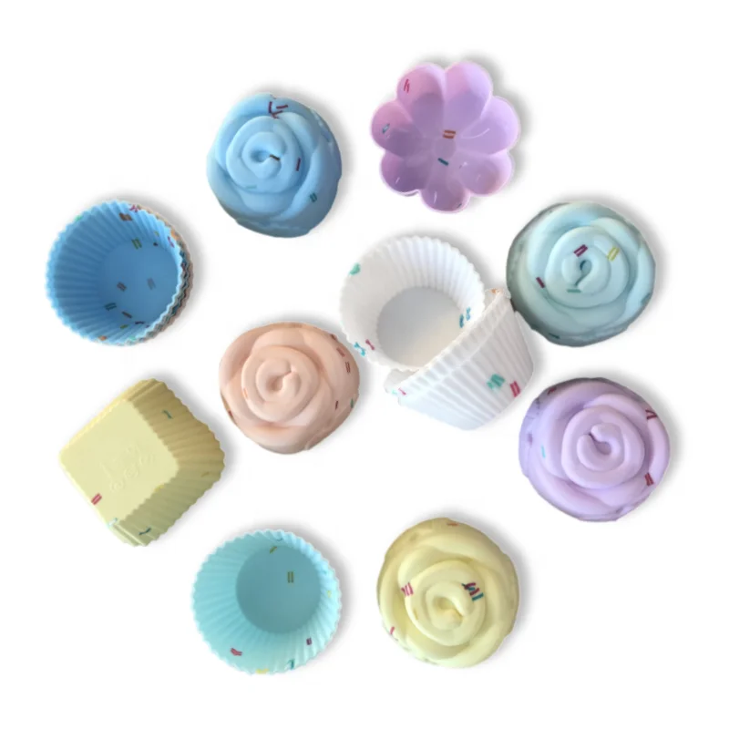 

20 Packs 2.5 inch Christmas Sprinkle Round Rose Star Square Shape Muffin Silicon Baking Cups