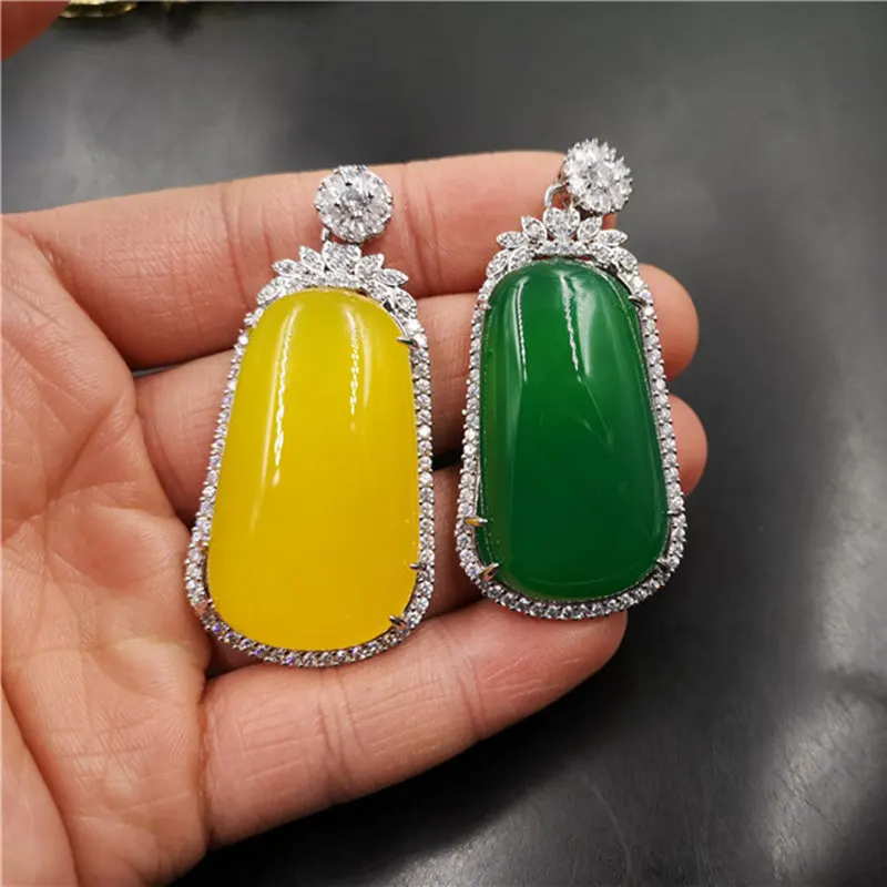 

2021hot sell Yellow agate trapezoid pendant 925 silver inlaid green chalcedony jade pendant necklace, As pictures