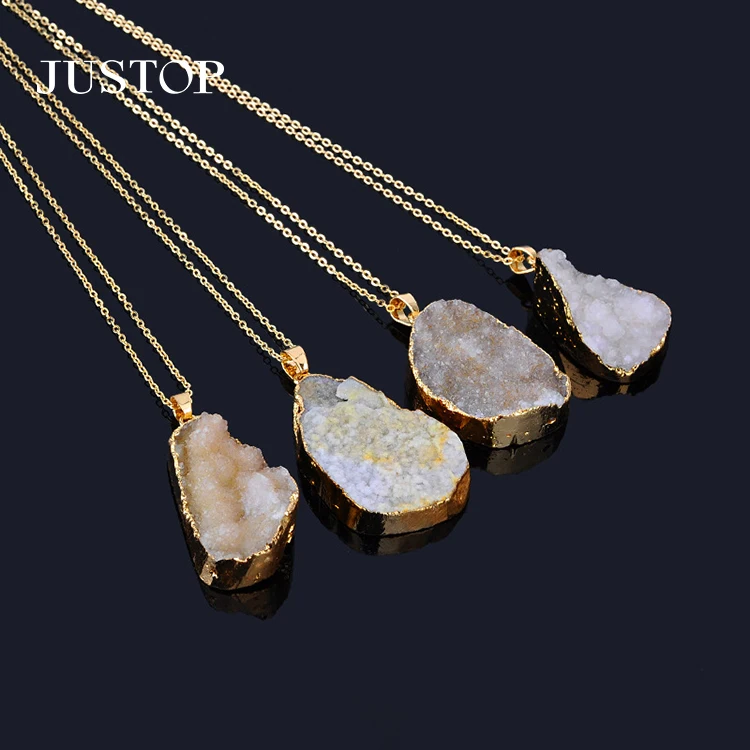 

Gold Jewelry 18K Irregular Polished Crystal Cluster Pendant Necklace Quartz Natural Stone Necklace For Women Neckless Jewelry