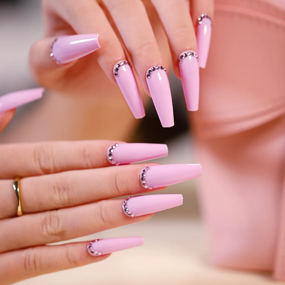 

2022 Adiyat Hot Sale Ebay Valentine Long Coffin Fake Nails with 3D Rhinestones Pink French DIY Artificial Nail Tips for Women