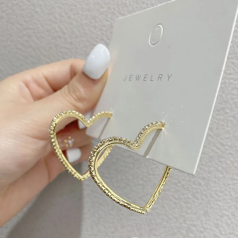 

Zircon microinlaid heart rings new stylish