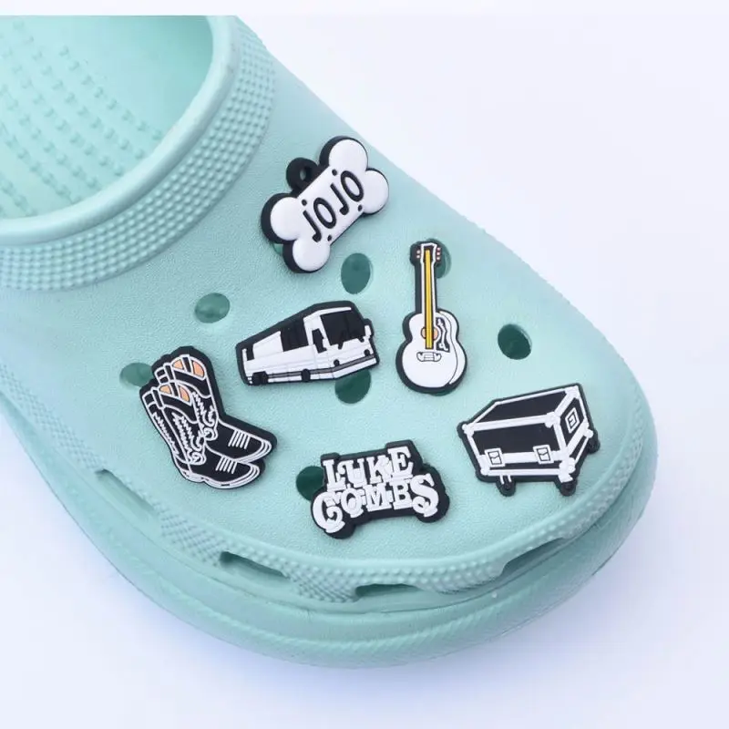 

2021 Custom Cartoon 3d Soft croc croc designer jibz charms with rock series