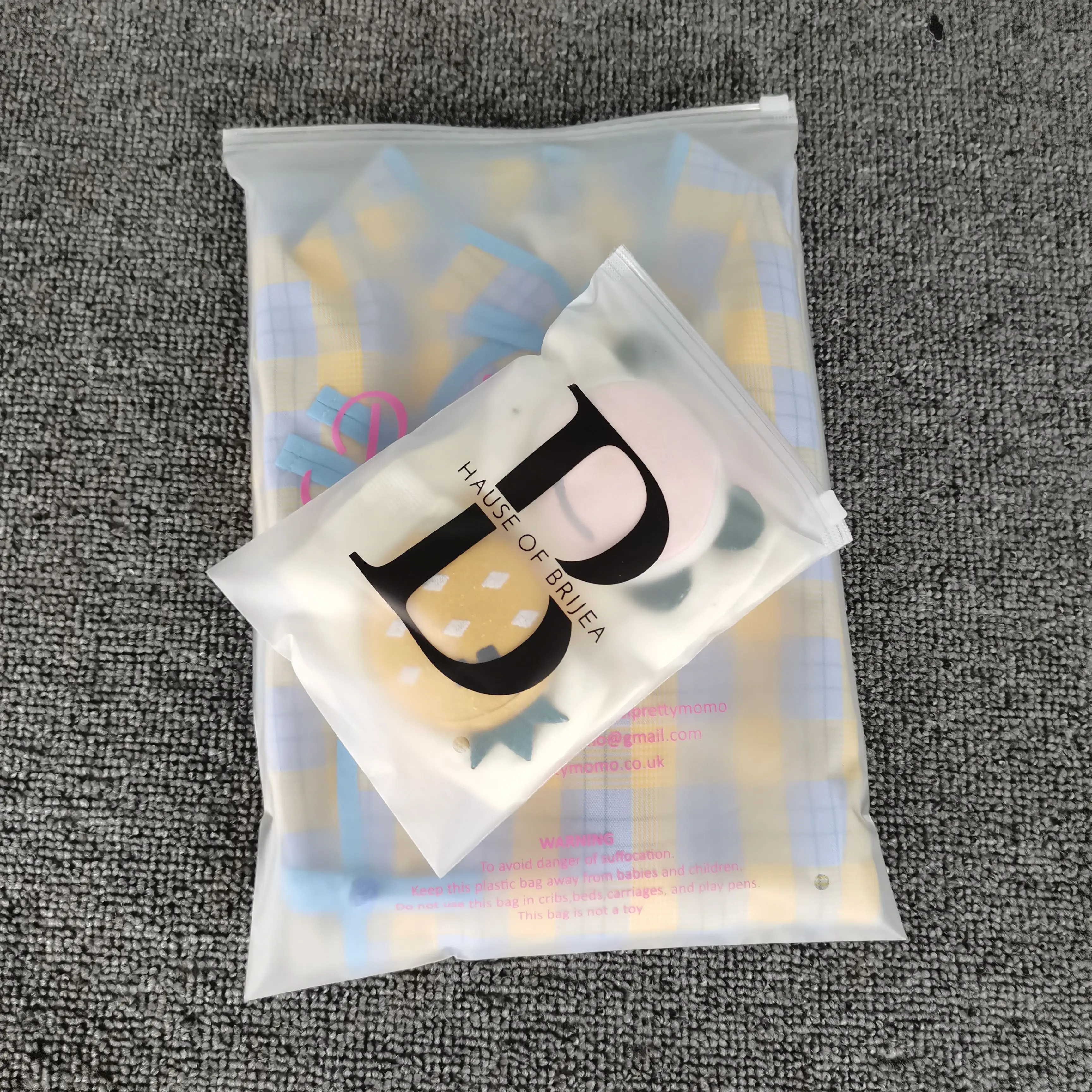 

Plastic Swimsuit Packing Zipper Bags Swim Cloth packaging with zipper to clothes