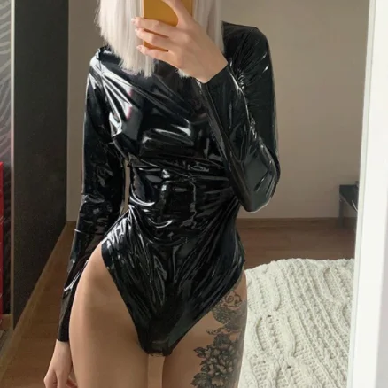 R20547S  Women's 2019 new sexy half-high collar long-sleeved pullover PU leather jumpsuit