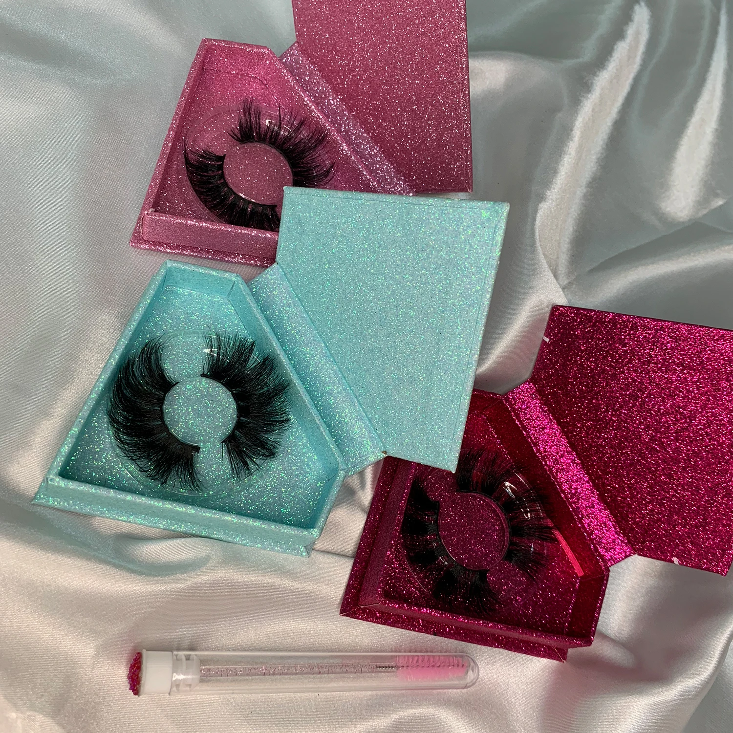 

Eyelash Distributors Pestaas3d Eyelashes 5 Pair 100% Siberian Mink Eyelash 25mm