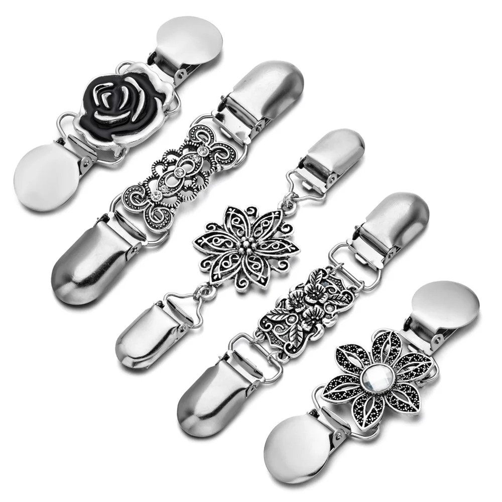 

2021 Hot Sale Retro Sweater Shawl Clip Sunflower Shape Cardigan Collar Shirt Brooch Clip for Women, Silver