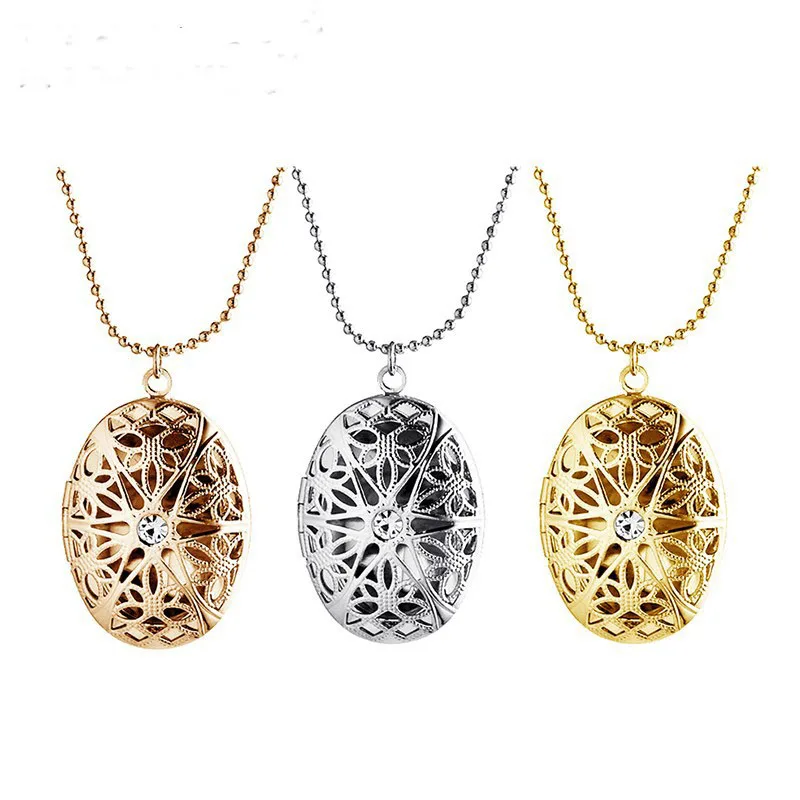 

Copper Alloy Floating Hollow out Oval Picture Locket Memory Jewelry Personalized Photo Frame Pendant Necklace For Women