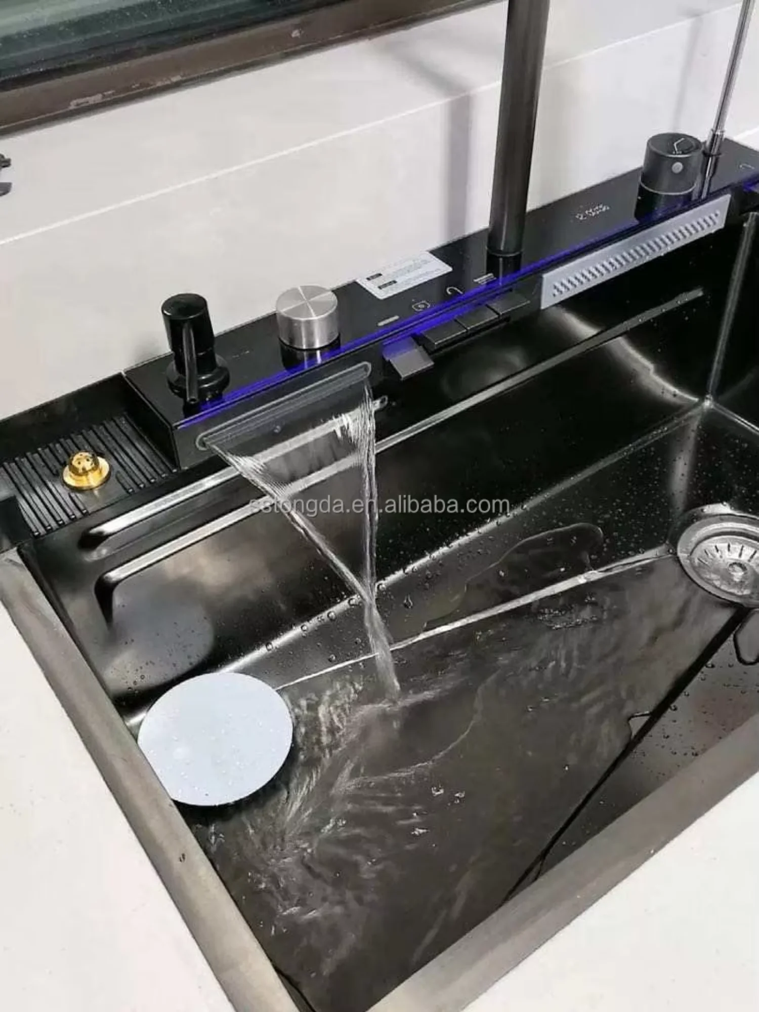 Customized New Multi-function Matte Black Dishwasher Faucet Stainless Steel Kitchen Sink with Brass Valve Smart Basin Sink
