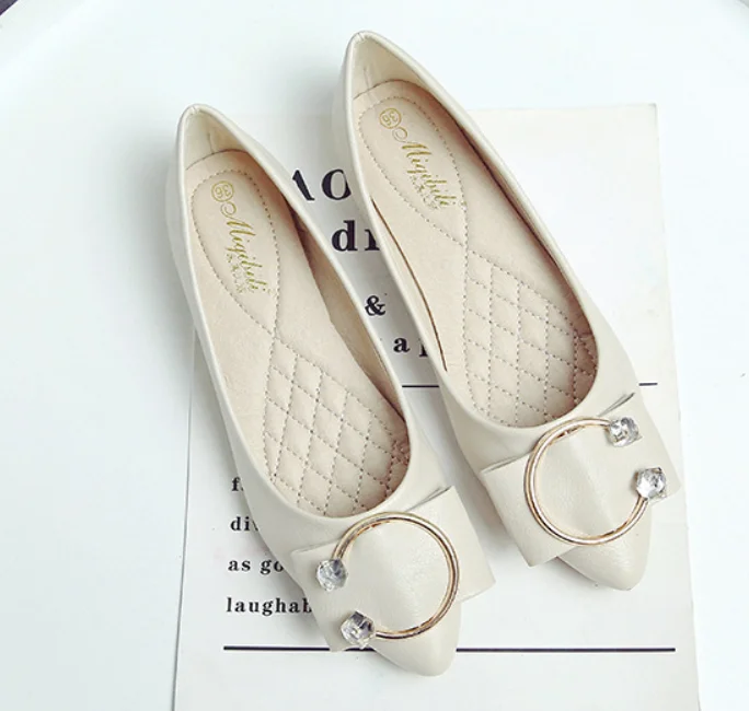 

wholesale Price Low MOQ Custom Slip-On Comfort Matte leather women formal shoes leather, White, red, black, beige, gray