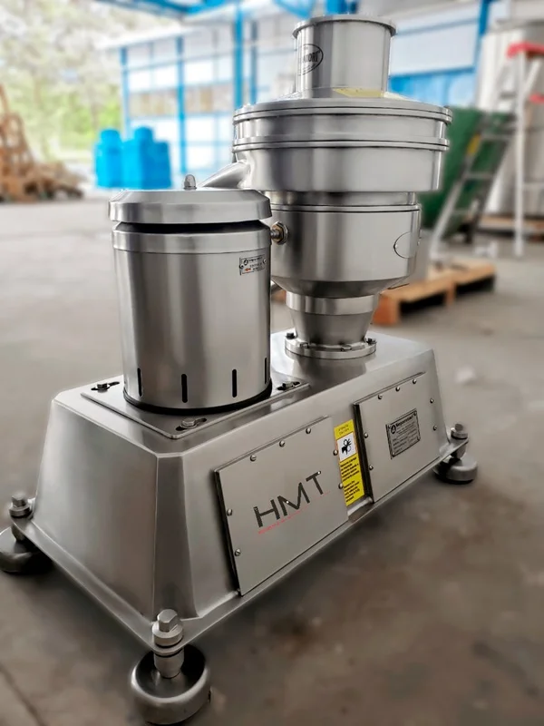 
Cream Separator/ Stainless Steel Cream Separator Machine/ Dairy Industry/ Food and Beverage/Skim/Standardize/Clarify milk juice. 