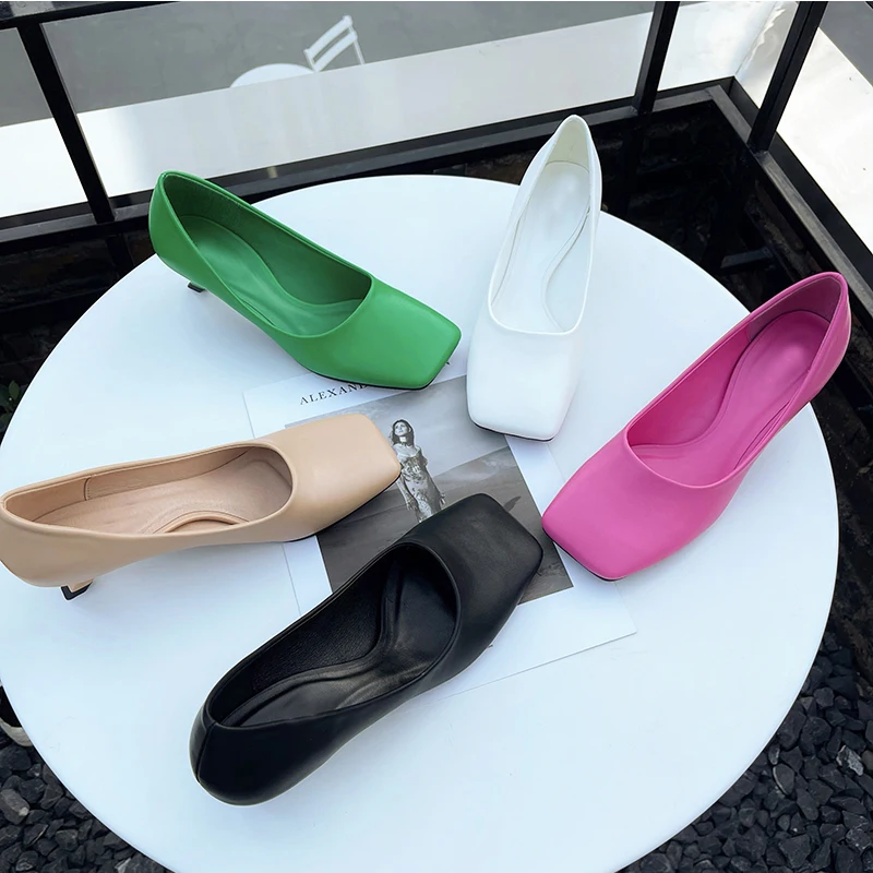 

Spring 2022 shallow mouth single shoes Korean style square head thin heel high heels