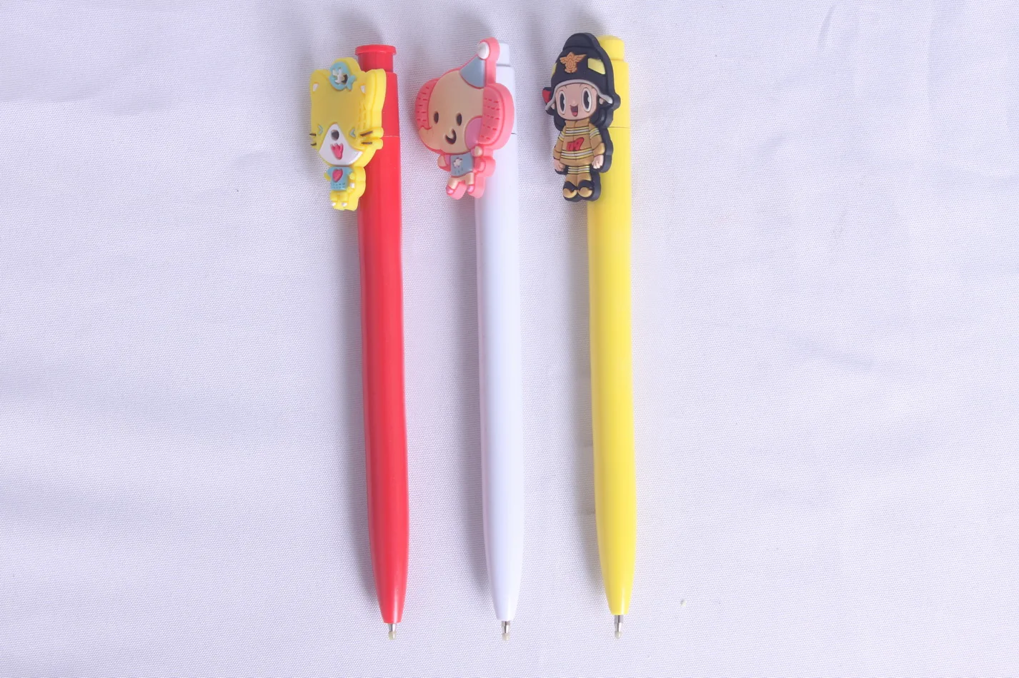 Promotion School Office Supply Ballpoint Pen Wholesale Popular Papeleria  Gift Pens With Animal Rubber Topper Plastic Ball Pen - Buy Plastic Ball  Point Pen,Ballpoint Pen Wholesale,Office Pen Product on 