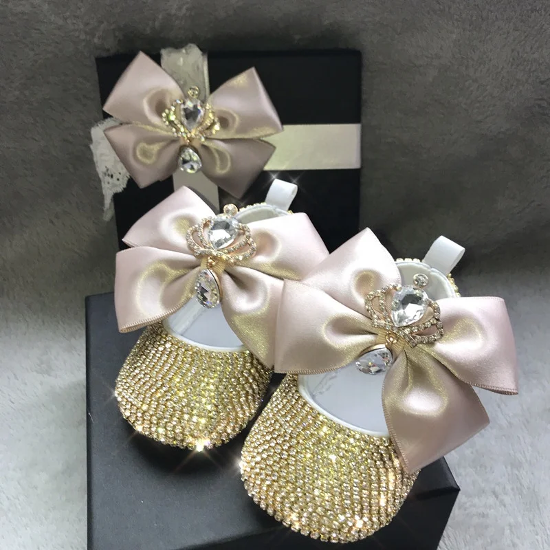 

Wholesale Infant Newborn Glitter Flat Shoes Girl Kids Custom Crown Crystal Shoes