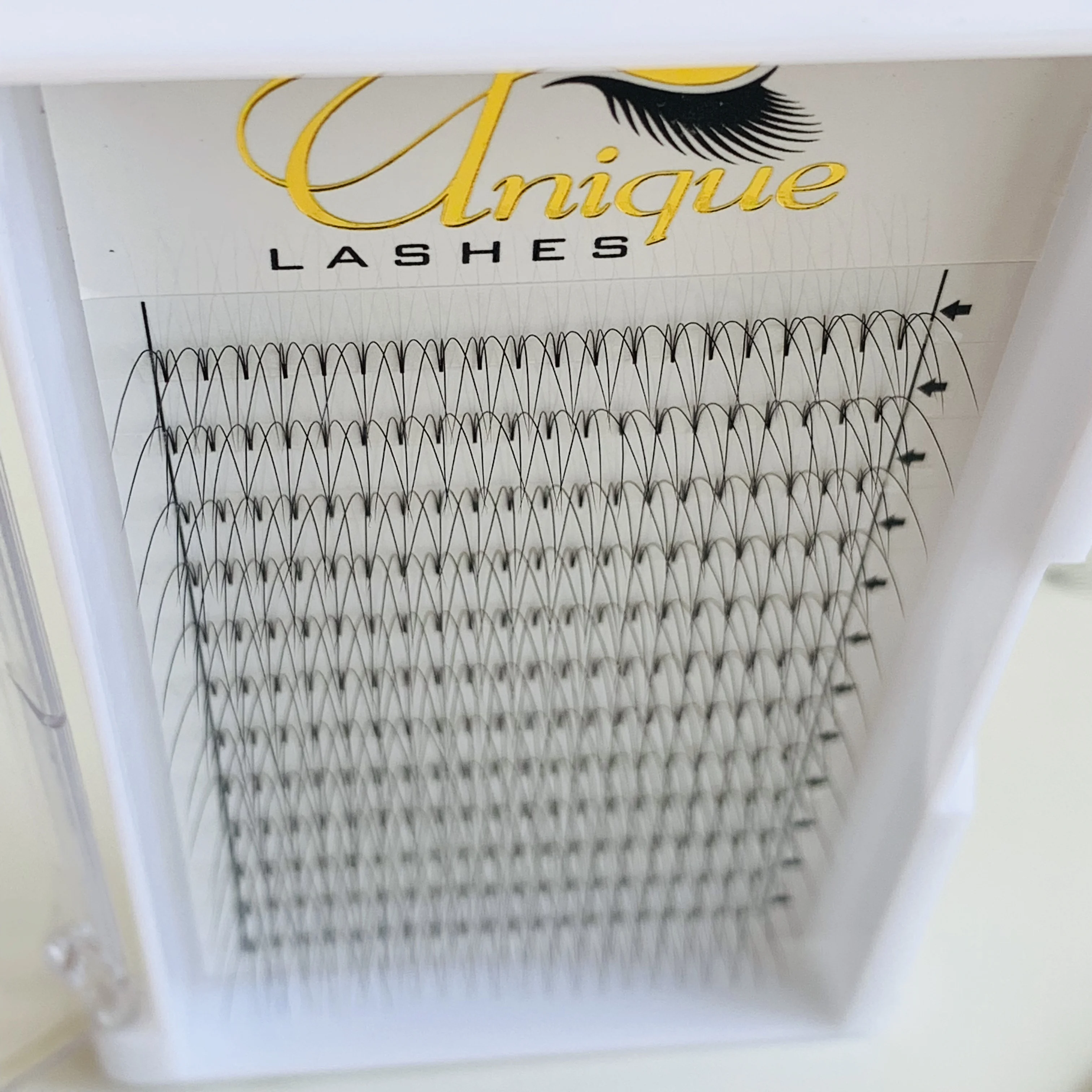 Wholesale XL Tray Small Tray 3d 4d 5D 6d 10d Heat Bonded Volume Premade Fans Lashes 0.05 0.07