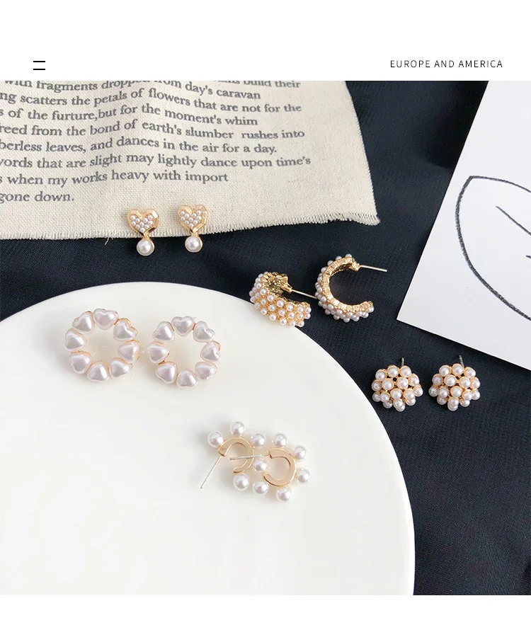 

JUHU 2021 temperament socialite earring retro C-shaped pendant earrings pearl alloy earrings classic geometric jewelry for women, Gold