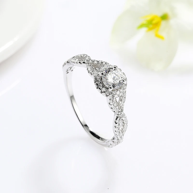 

Exquisite 925 Sterling Silver Square White Cubic Zirconia Ring