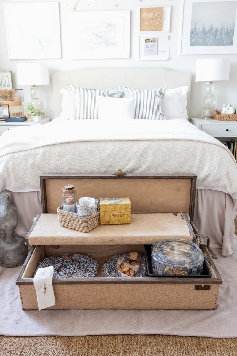 Trunk used as toy storage in a kids' bedroom