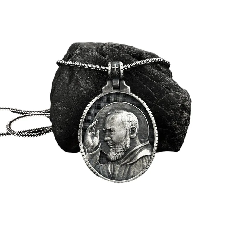 

Chunky Alloy Christian Punk Pope Pendant Antique Pope Necklace