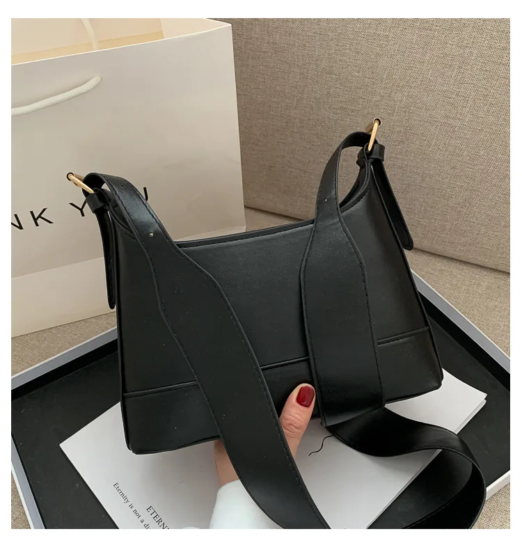 

2021 Retro casual lady small bag female autumn winter new fashion fashion versatile shoulder cross-body bag, Blue green coffee brown red
