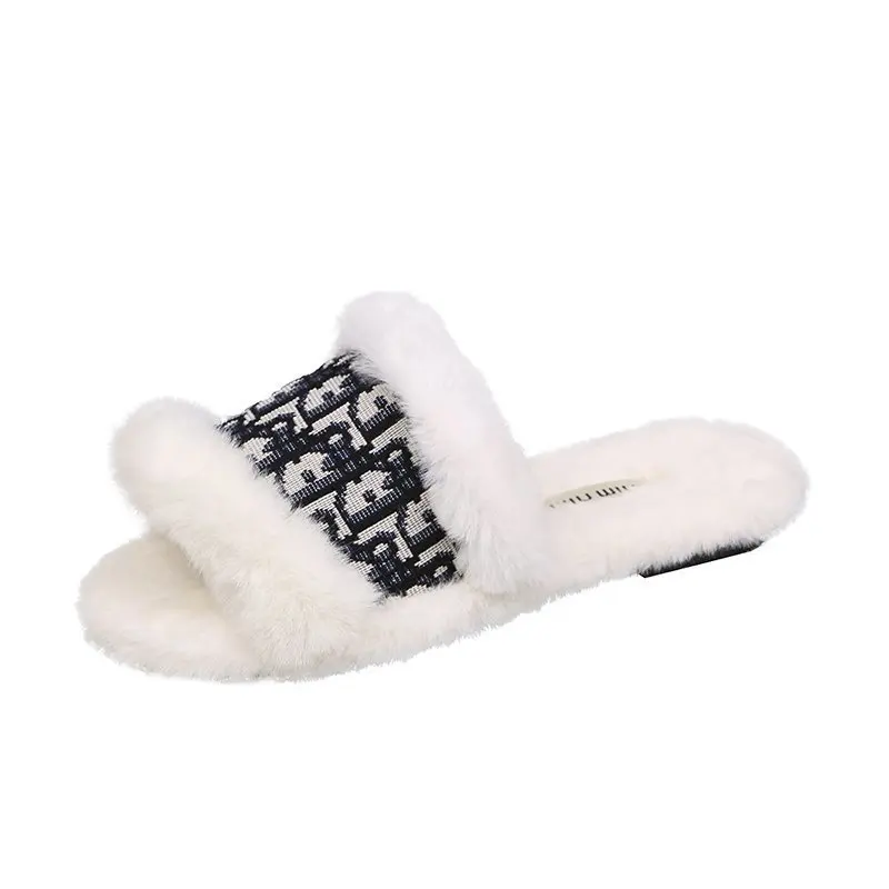 

Latest New Fashion Lovely Platform Warm Stylish With Plush Slippers For Women