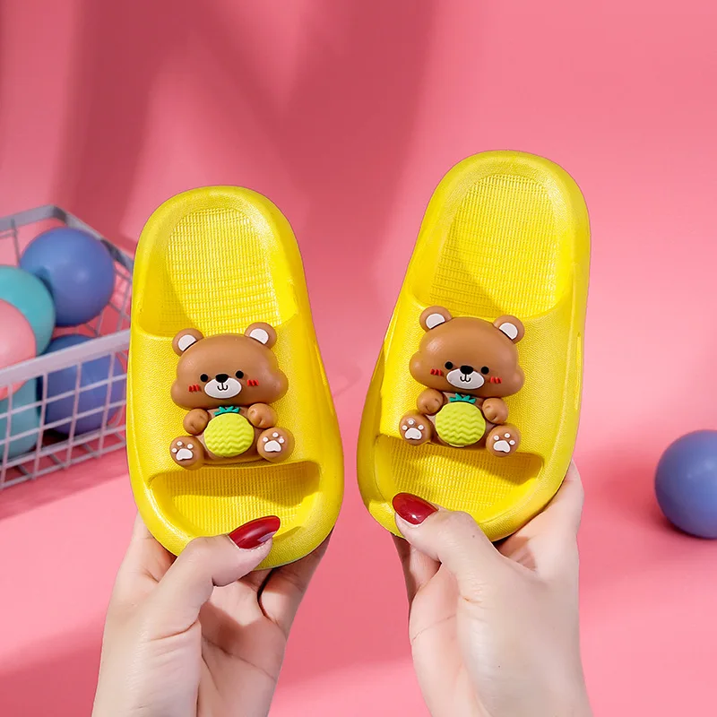 

Fashion Hot sell 2022 summer cute soft bottom non-slip middle and small children's slippers sandals for kids girls boys