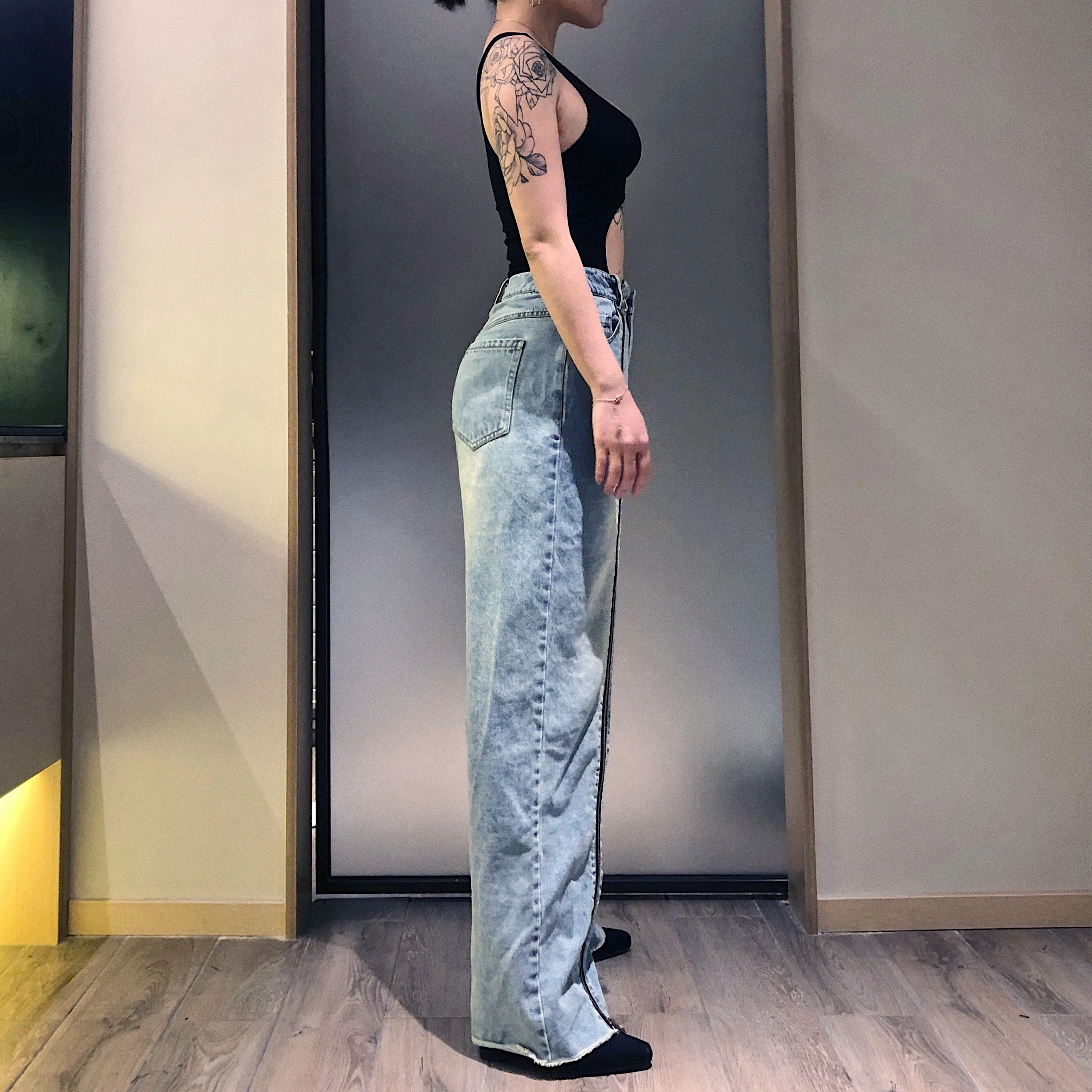 
Hot Girl Narrow Bottom Fake Zippers Fashion Women Wide Leg Jeans 