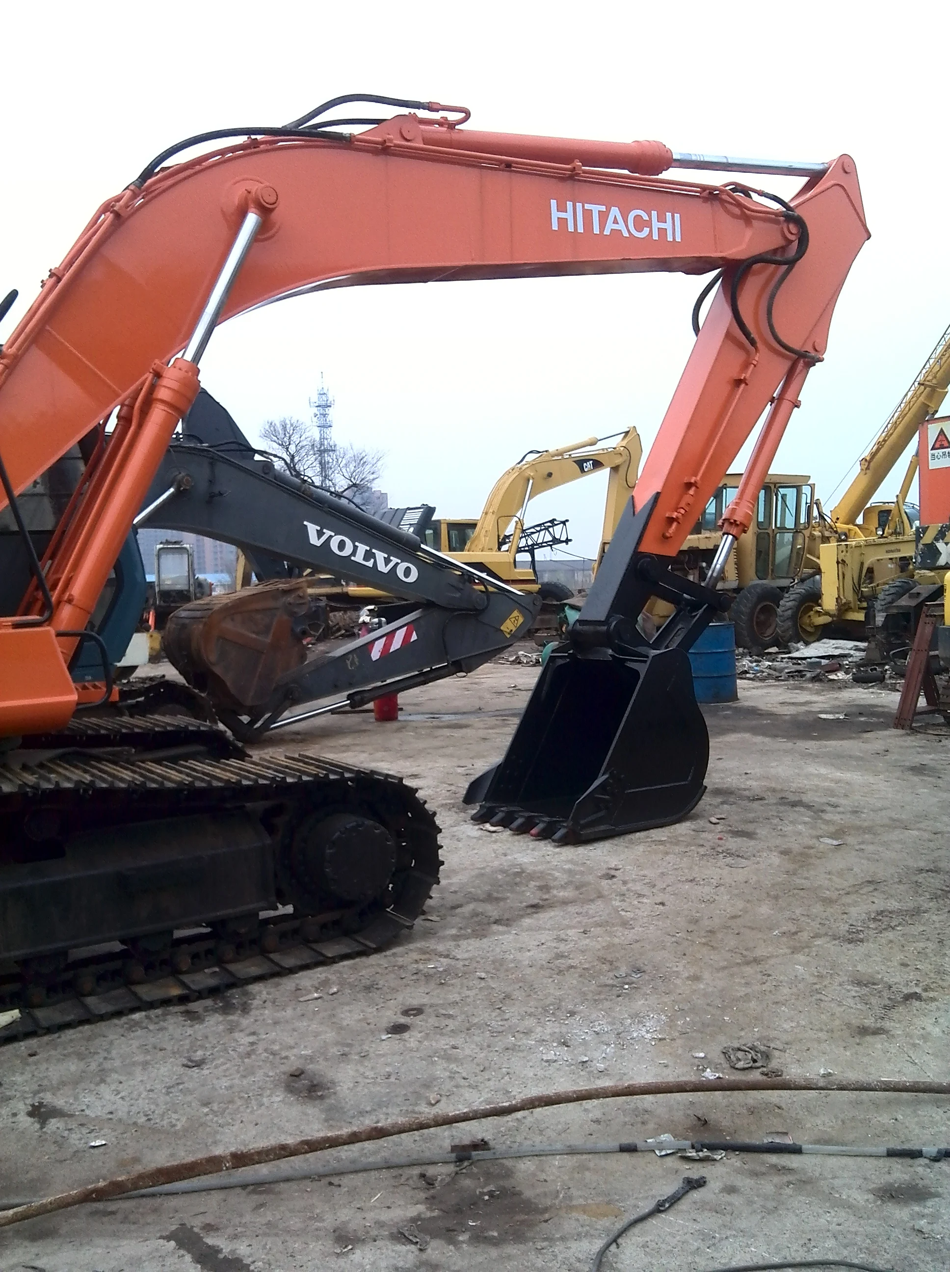 
20 tons japan original used hitachi excavator ex200-2 for sale 