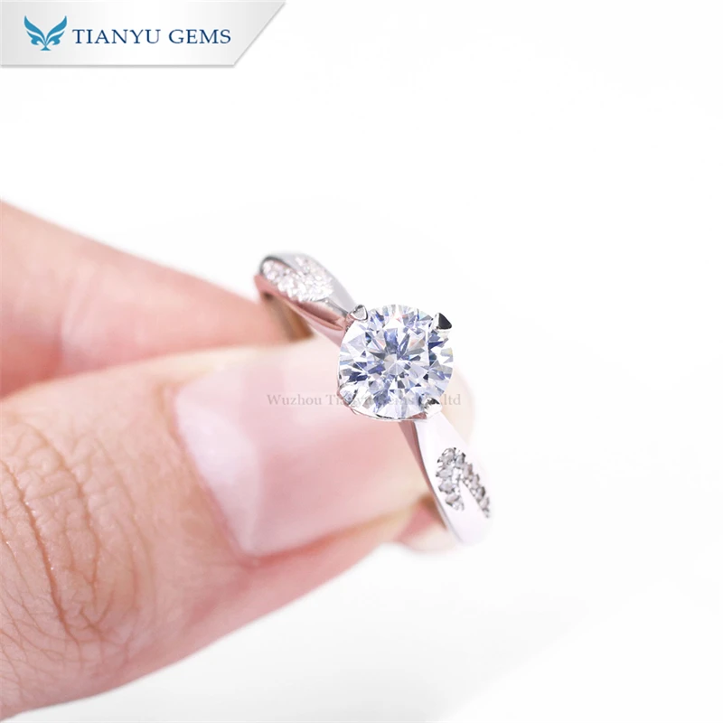 

Tianyu jewelry adjustable 18k white gold plated 925 sterling silver classic 1ct real round moissanite silver anniversary rings