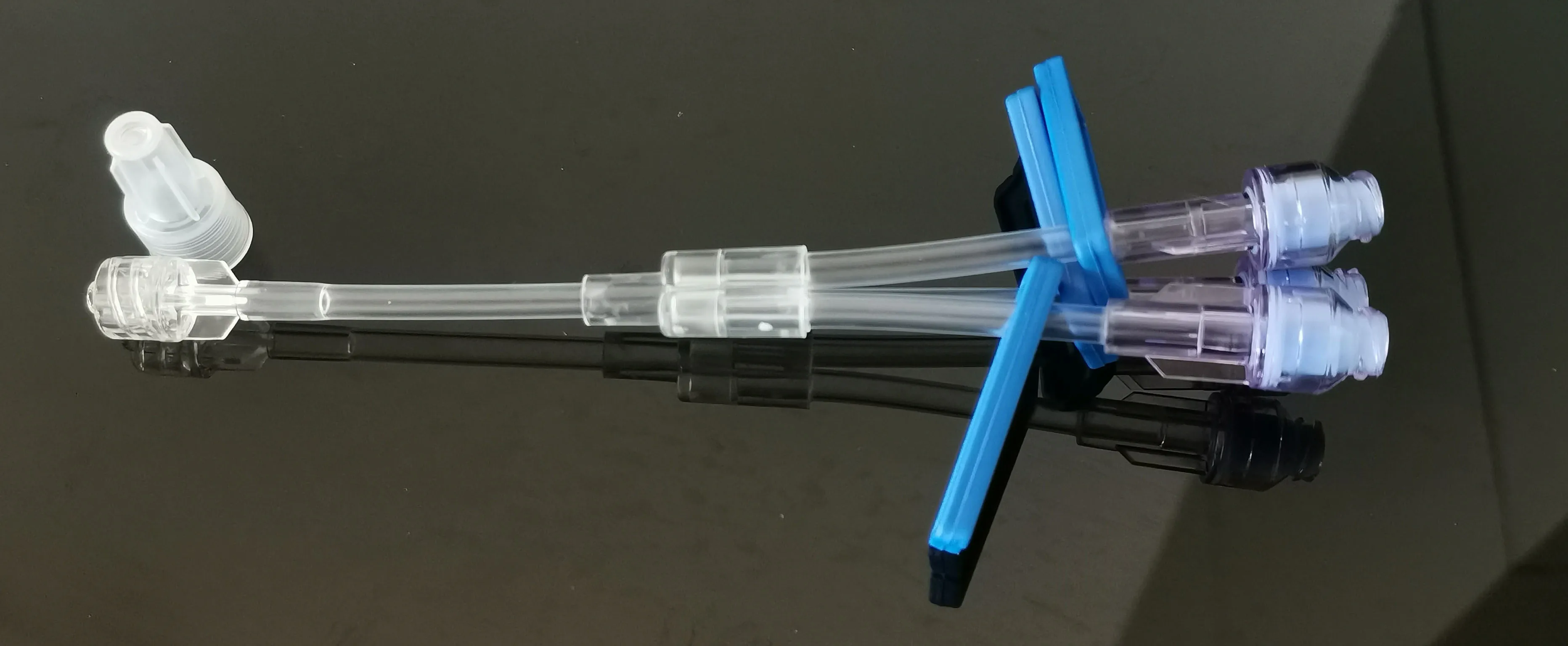 带延长管的医用无针连接器