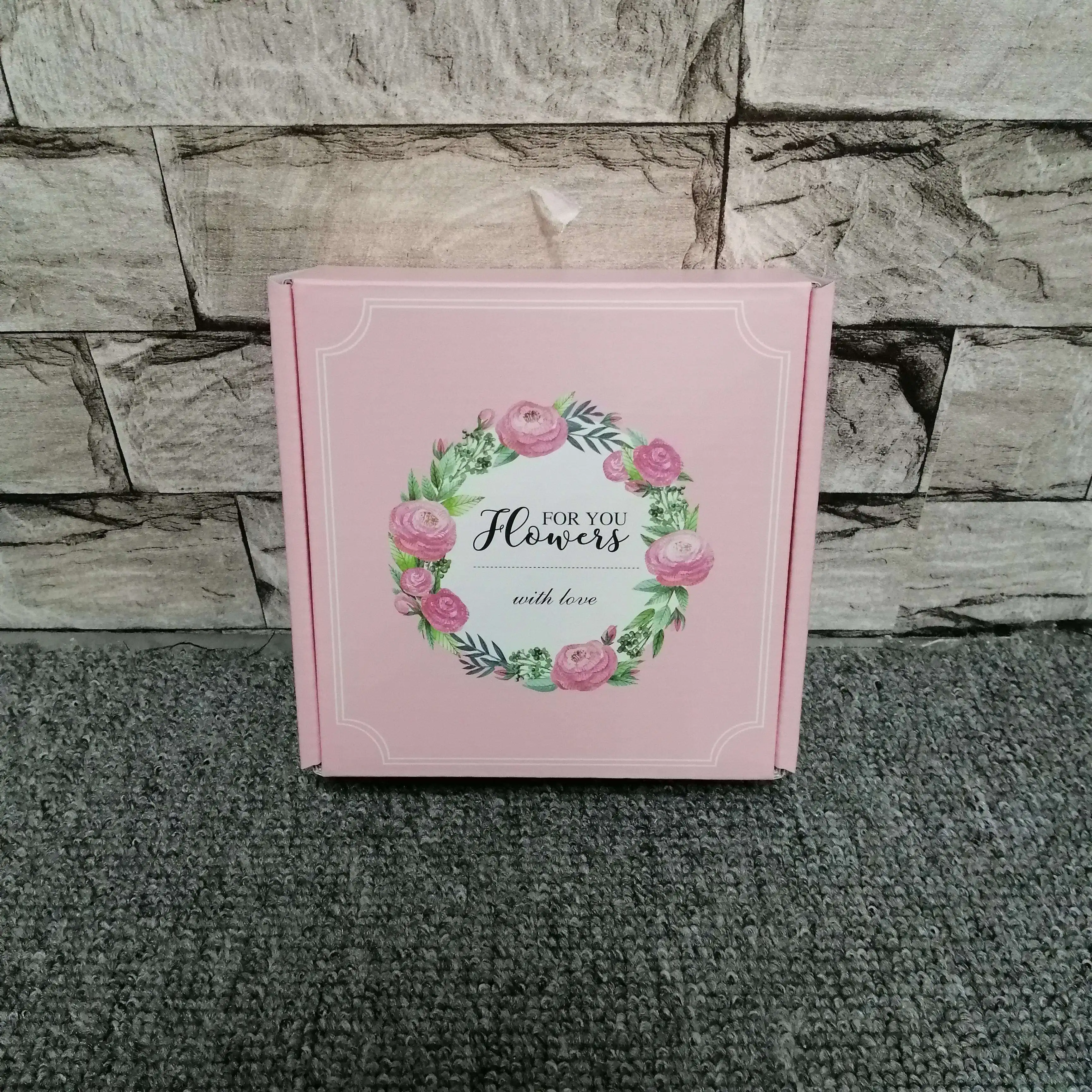 

Custom Grape packing box raisin heaven and earth cover 5 jin fruit gift box carton wholesale customized factory direct sales