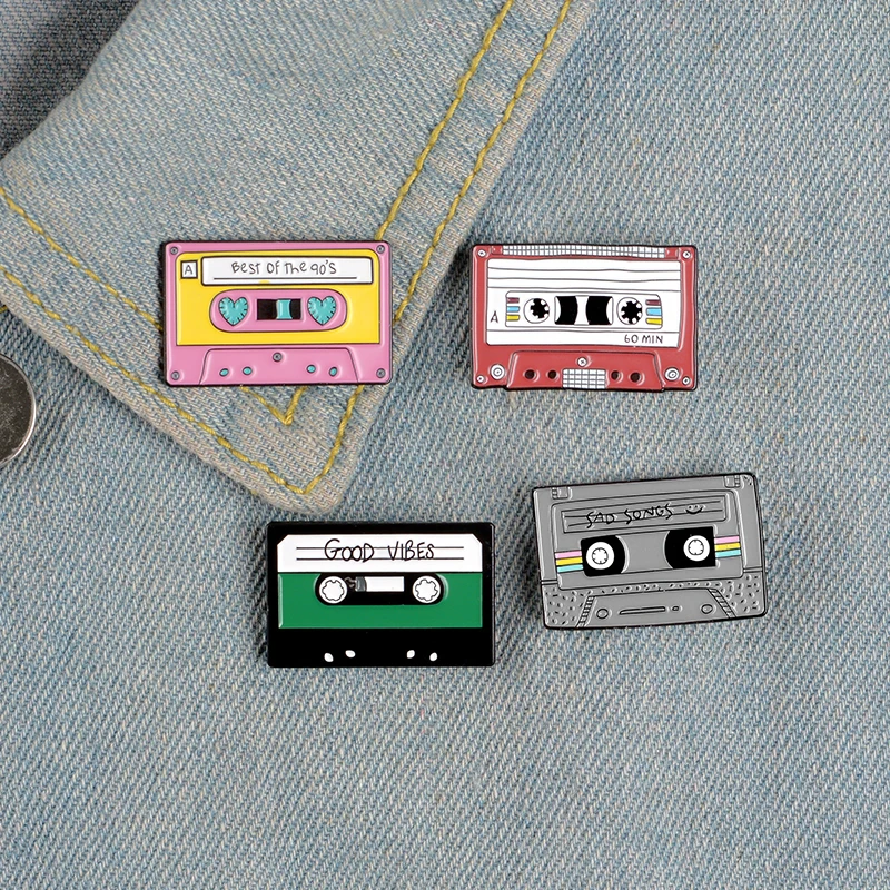 

MusicTape Enamel Pin Vintage Nostalgic Best Song Brooches Bag Clothes Lapel Pin Old-school Badge for friends