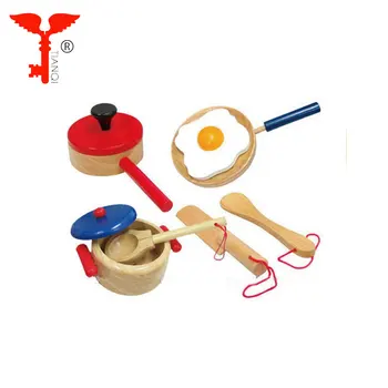 wooden toy saucepan set