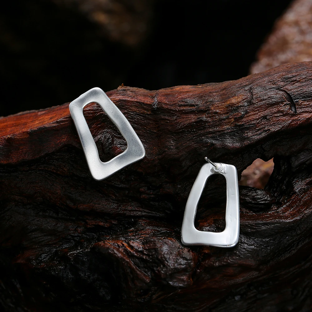 

2021 Korean new popular women's stud earrings fashion simple pendant wholesale Bohemian Jewelry Earrings custom jewelry