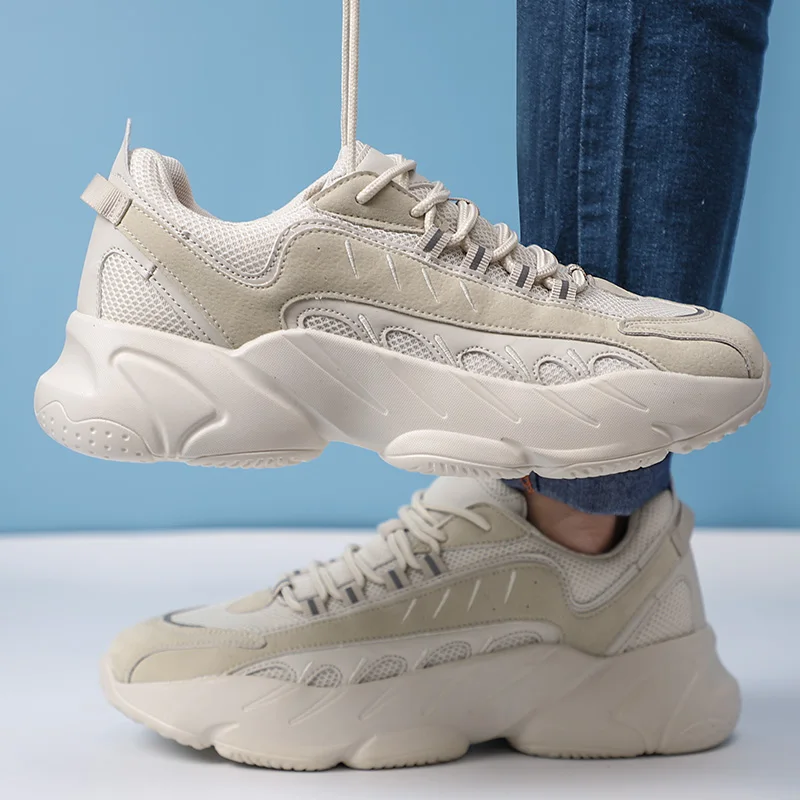 

New Ultra-Breathable And Soft Fabric Mesh Upper New Fashion Trendy Sports Customised Sneakers For Men New