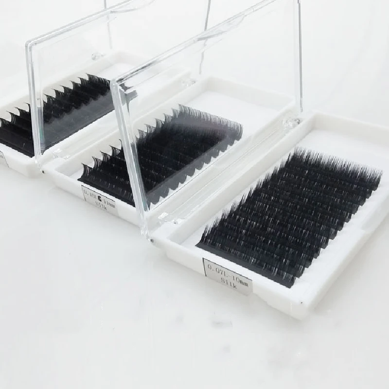 

Private label easy fan lash tray mega volume eyelash extensions CC & D curl 0.05 easy fan lashes, Black
