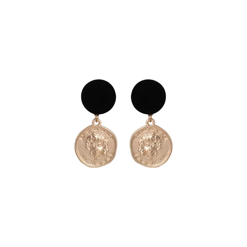 

2021 new earrings European and American ear jewelry 925 earrings female black earrings