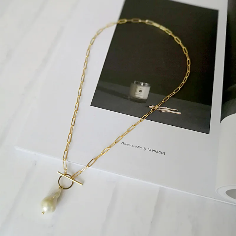 

Korean Ins Internet Celebrity Retro Aloofness Style Irregular Natural Pearl Necklace Personality Simple And Short Choker