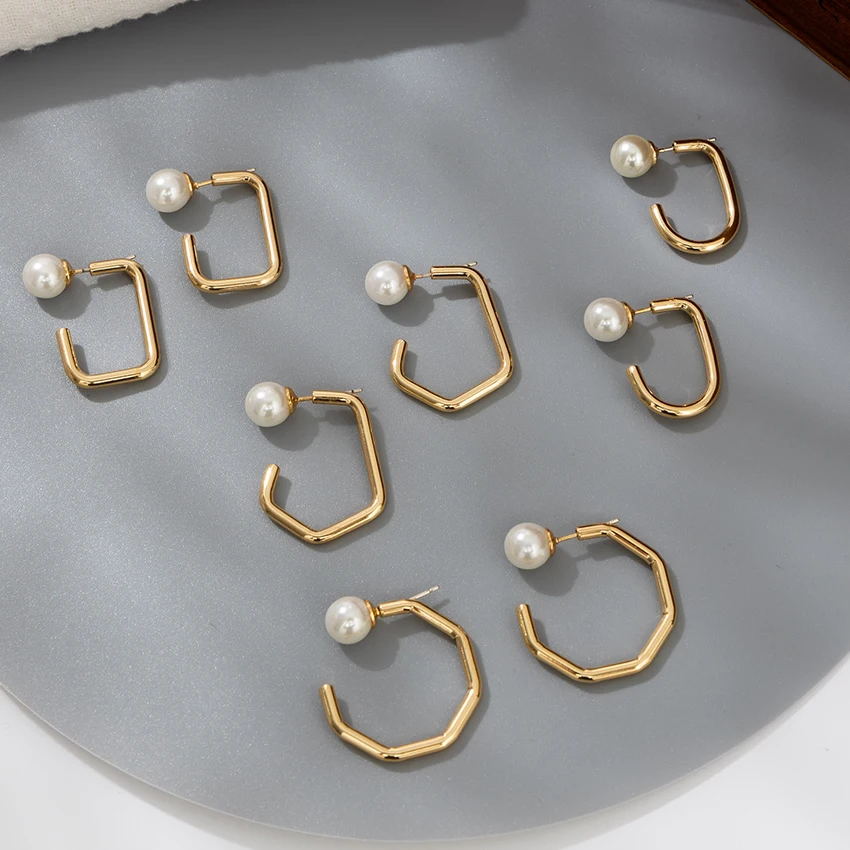 

2020 wholesale minimalist geometric stud hoop women earrings with imitation pearl, As request