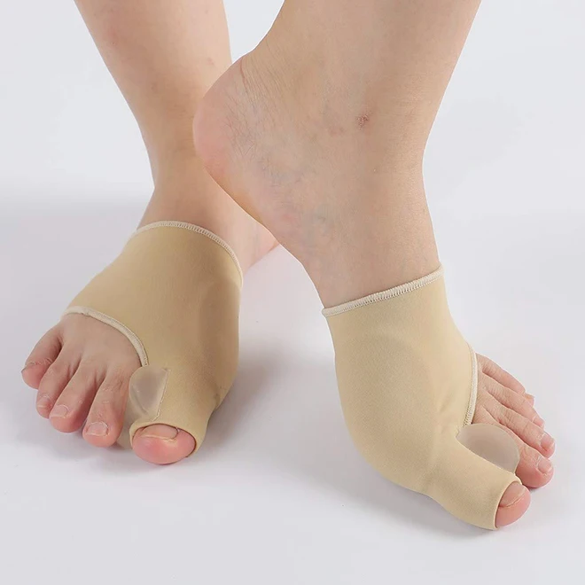 

Wholesale Toe Separator Hallux Valgus Bunion Corrector Orthotics Feet Bone Thumb Adjuster Correction Pedicure Sock Straightener, Gray , black, skin