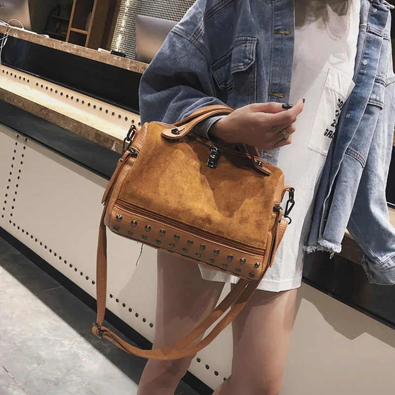 

Hot OEM Design Wholesale Women Girls Leather Matte Crossbody Messenger Purse Handbags