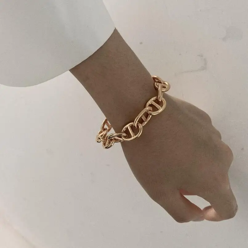 

2020 Trends Women Luxury Jewelry 24K Gold Plated Brass Pig Snout Link Chain Cuban link bracelet Women Bracelet Link, Silver gold, rose gold