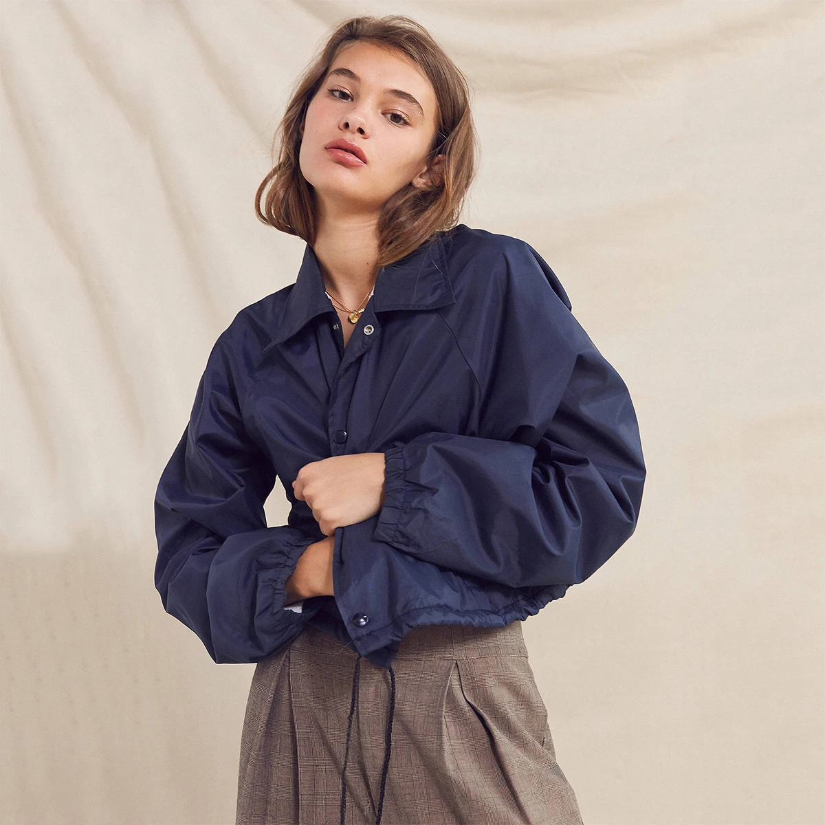 

Good quality custom blue short single-breasted coat for women