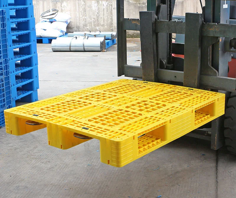 pallet forklift M.jpg