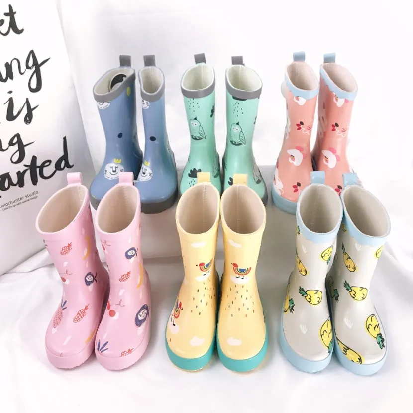 

Factory wholesale children's rain boots pineapple plum blossom pattern middle tube rubber kids rain boots, As shown