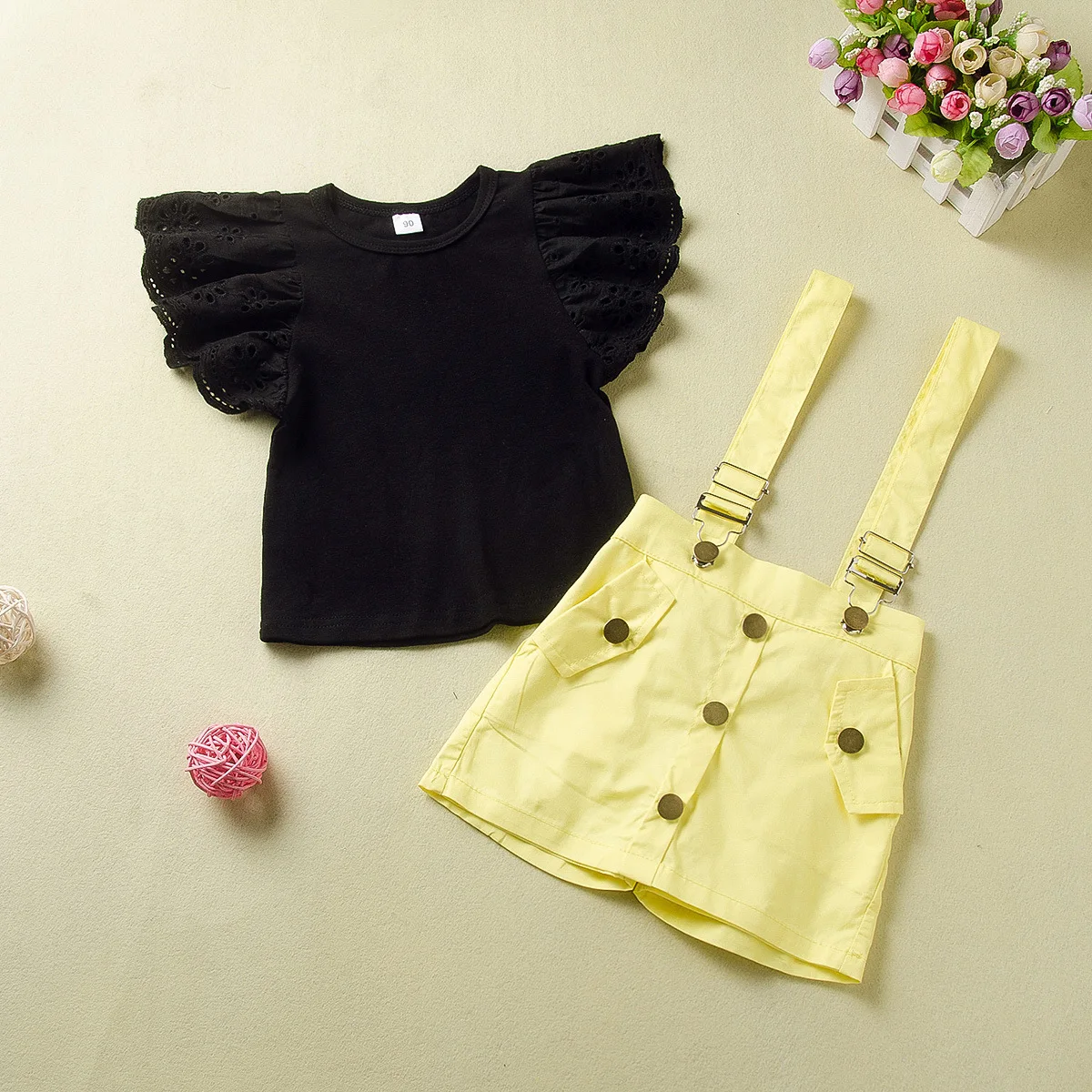

new medium and small kids flying sleeve short T strap skirt children summer girls suit