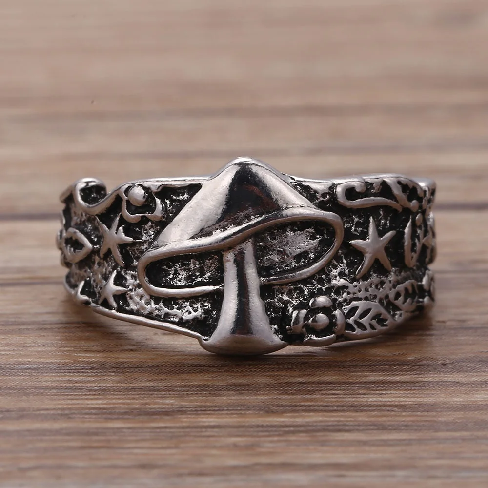 

Wild Mushroom Star Flower Pattern Rings for Men and Women Retro Punk Statement Couple Ring Nightclub Hip Hop Biker Ring